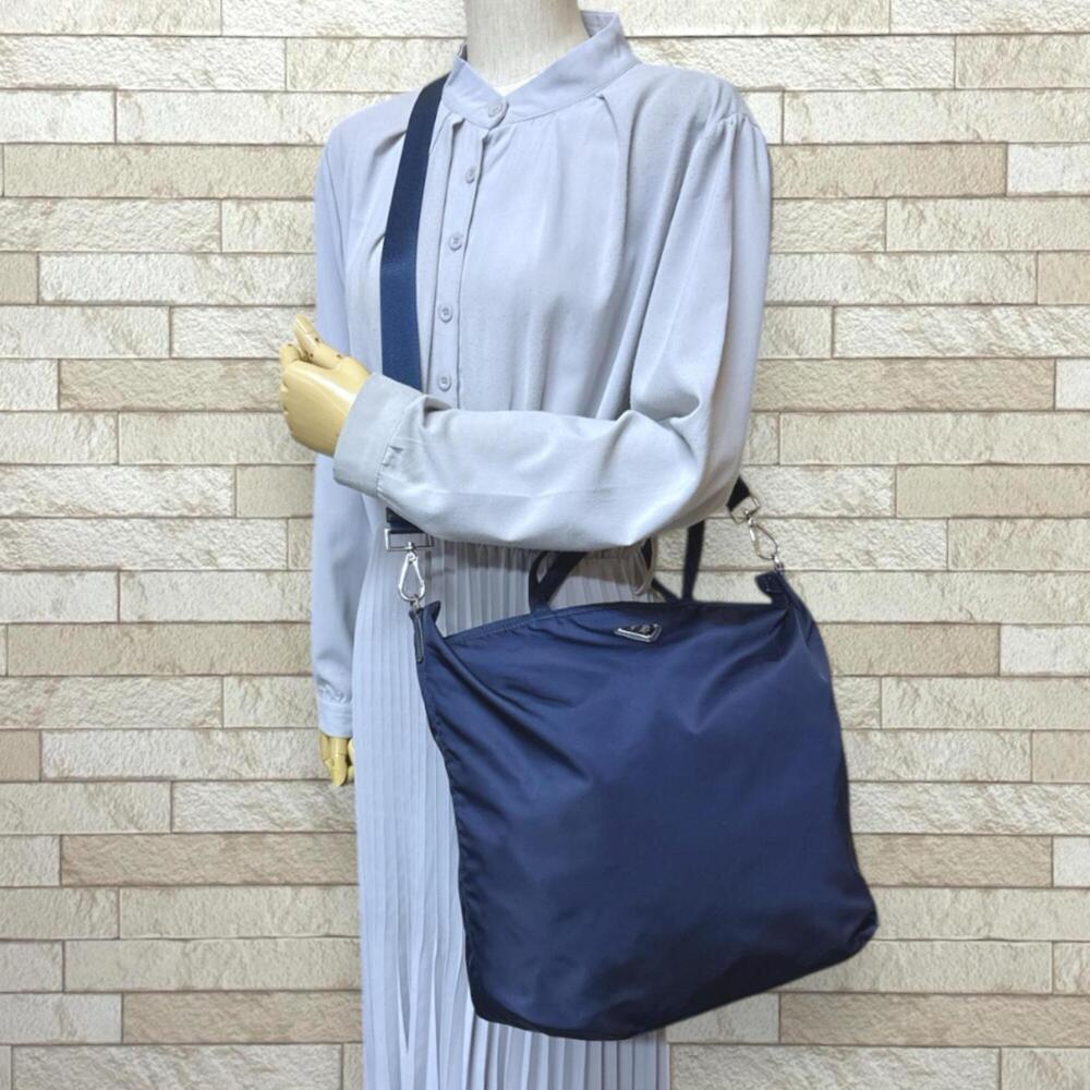 PRADA Blue Shoulder Bag - Picture 2 of 11